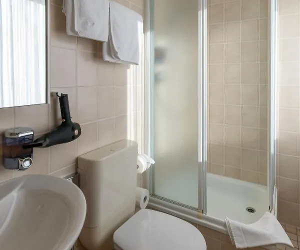 Bonnem בית הארחה